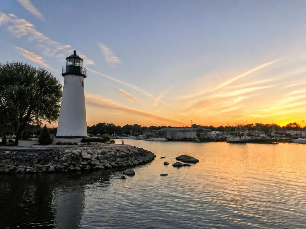 Lighthouse and harbor waterfront in Lorain, Ohio